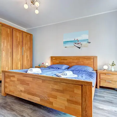 Peenemuende, Seglerhafen_sb_jolle 17 شقة بيناموندا